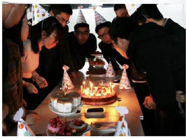 欢乐平安圣诞节，浓情温馨生日会！